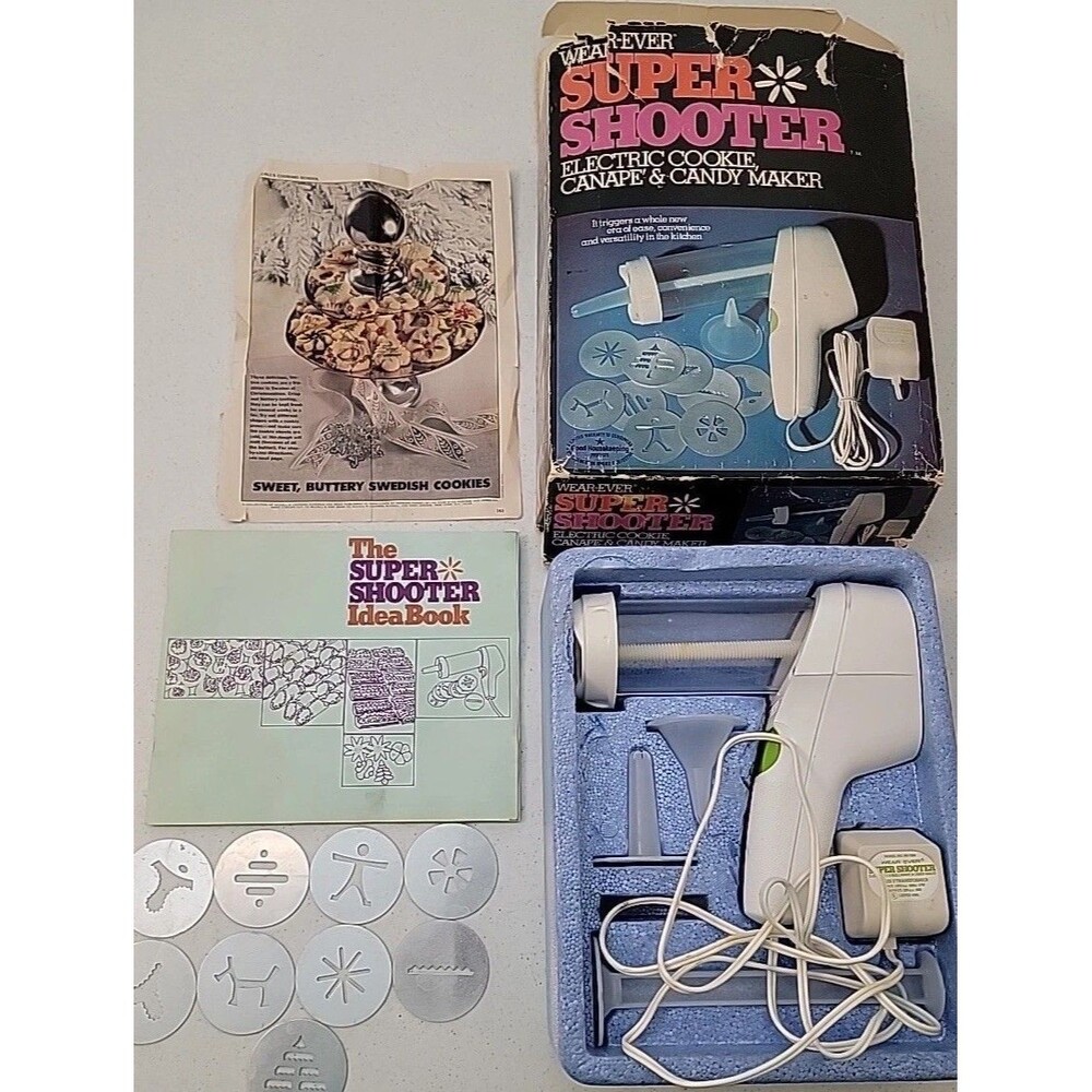 Wear Ever Super Shooter Electric Cookie Press Candy Maker Decor Vintage Box